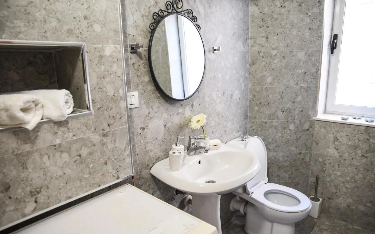 Lovely Apartment At The Heart Of Myslym Shyri Tirana